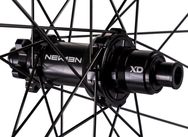 Conjunto de rodas Newmen Advanced SL Carbon A.30 29" Boost XD - Image 5