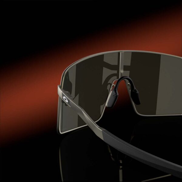 Oakley Oculos Escuros Sutro Ti Prizm - Image 4