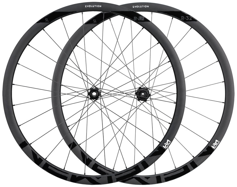 Newmen Evolution SL R.32 28" CL Shimano HG Wheelset
