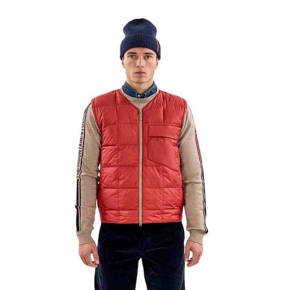The mountain studio Colete Ultralight down