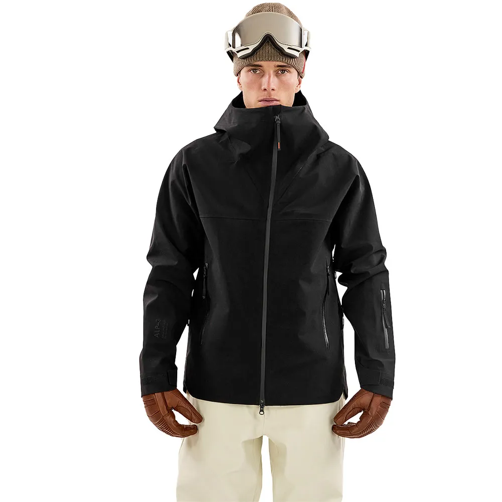 The mountain studio Casaco 3l rugged ripstop shell